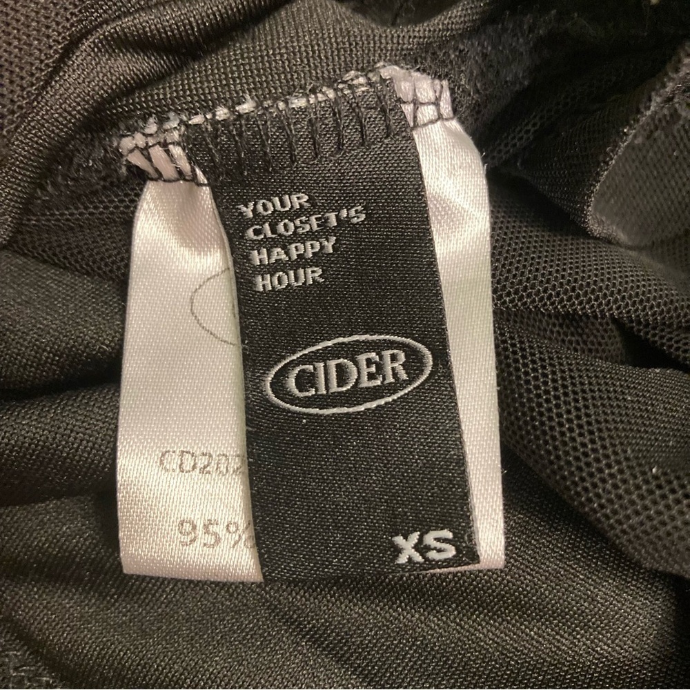 Cider Black Ruched Cutout Crop Top - Picture 8 of 10